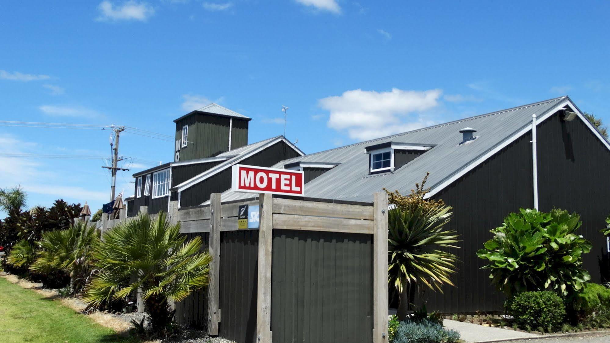 Southpacific Motel Whangamata Esterno foto